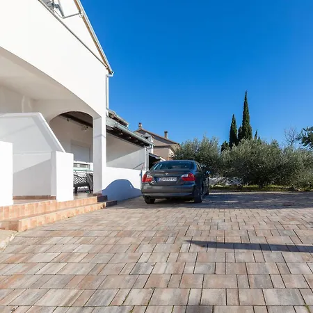 Filip Appartement Maslenica