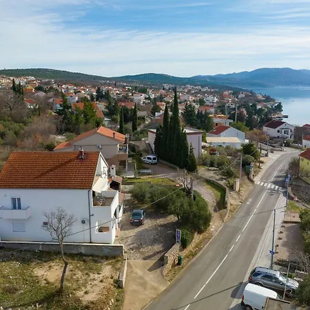 Apartment Filip Maslenica