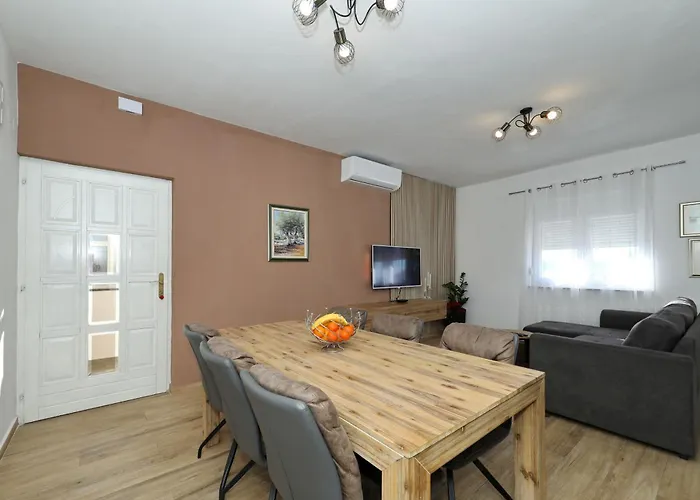 Filip Apartament *